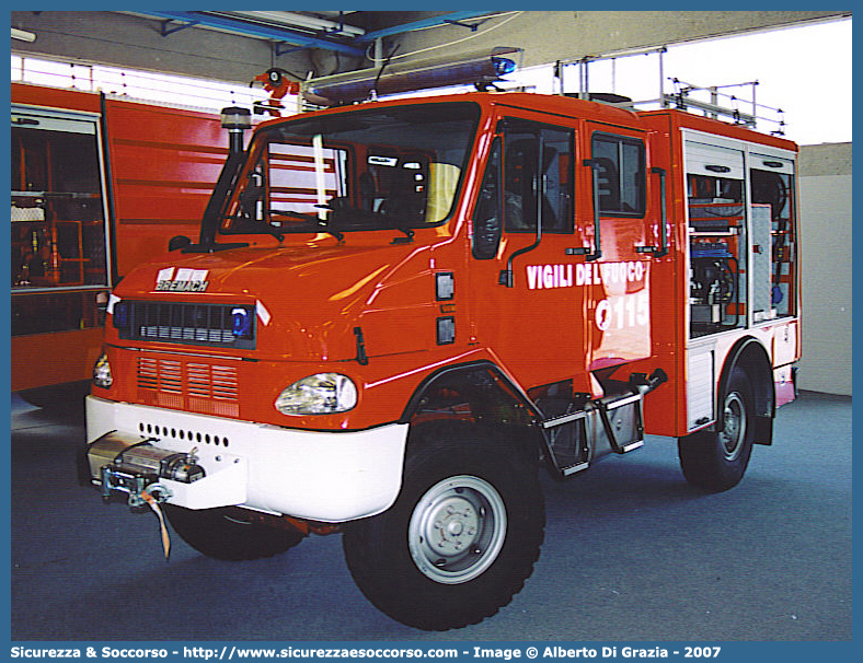 VF 23063
Corpo Nazionale Vigili del Fuoco
Bremach Job X4 Double Cab
Parole chiave: VVF;V.V.F.;Corpo;Nazionale;Vigili;del;Fuoco;Bremach;Job;X4;Double;Cab