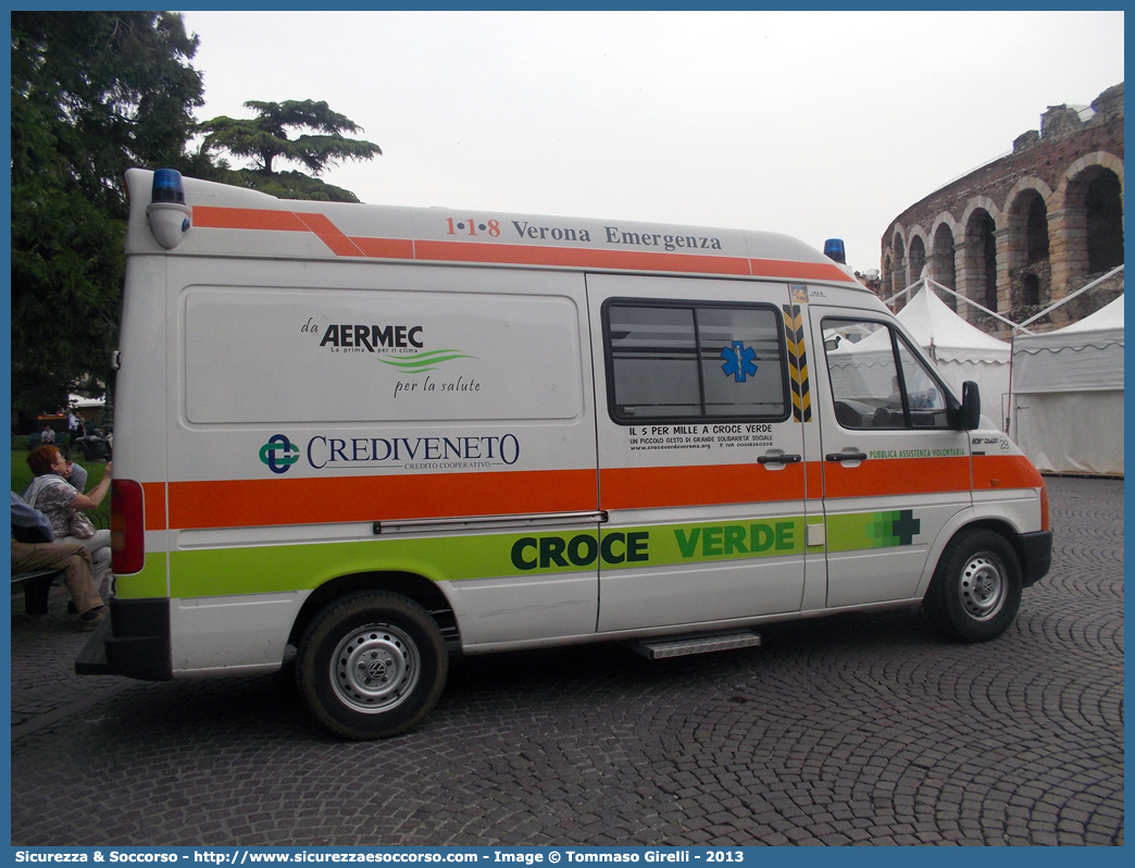 29
Croce Verde Verona
Volkswagen LT35
Parole chiave: Croce Verde;CV;C.V.;Verona;Pubblica;Assistenza;Ambulanza;Volkswagen;LT;35;29