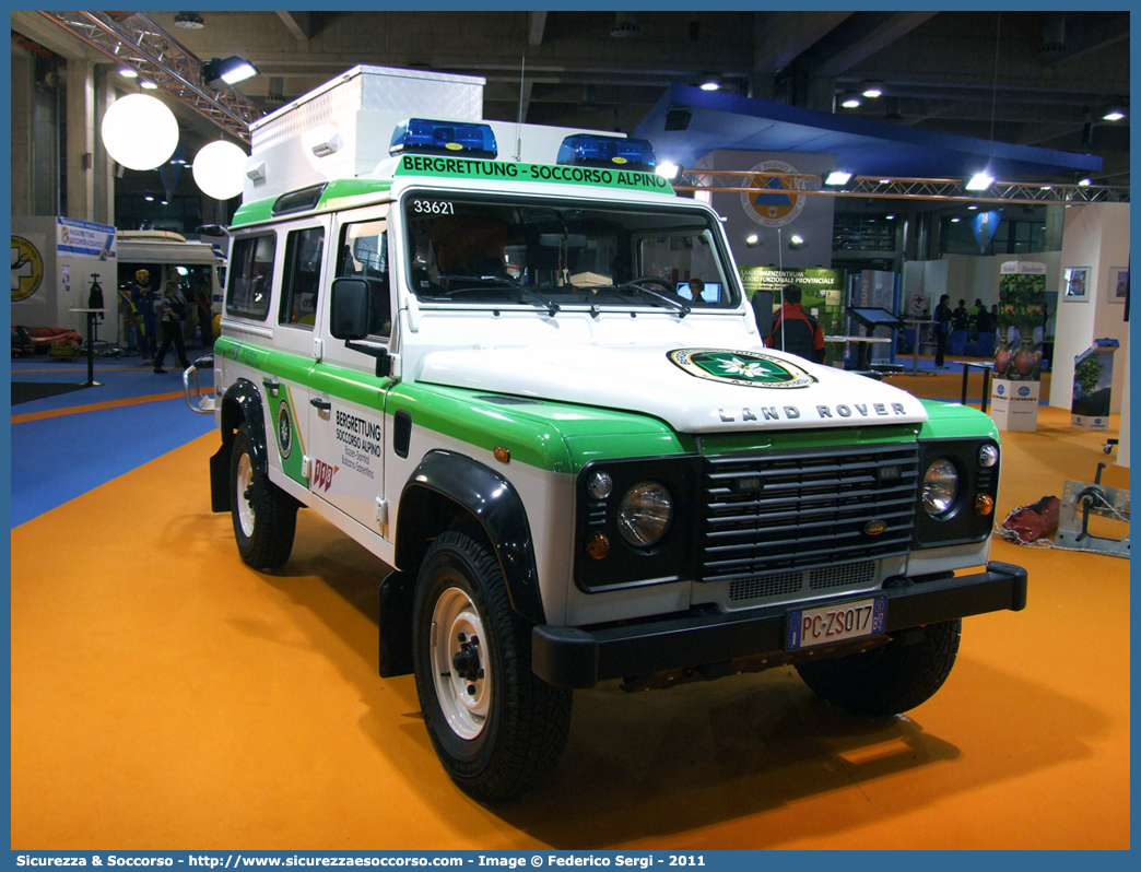 PC ZS0T7
Bergrettungsdienst 
im Alpenverein Südtirol
Bozen - Sarntal
Bolzano - Sarentino
Land Rover Defender 110
Parole chiave: AVS;A.V.S.;CNSAS;C.N.S.A.S.;Soccorso;Alpino;Spelelogico;Bergrettungsdienst;Alpenverein;Südtirol;Bolzano;Sarentino;Bozen;Sarntal;Land Rover;Defender;110