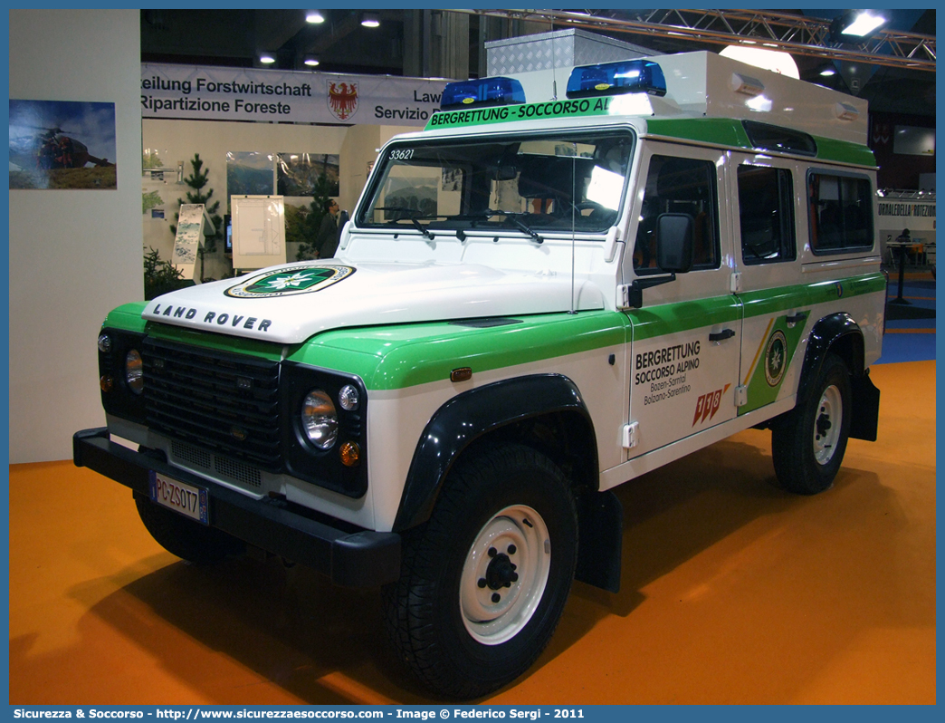 PC ZS0T7
Bergrettungsdienst 
im Alpenverein Südtirol
Bozen - Sarntal
Bolzano - Sarentino
Land Rover Defender 110
Parole chiave: AVS;A.V.S.;CNSAS;C.N.S.A.S.;Soccorso;Alpino;Spelelogico;Bergrettungsdienst;Alpenverein;Südtirol;Bolzano;Sarentino;Bozen;Sarntal;Land Rover;Defender;110