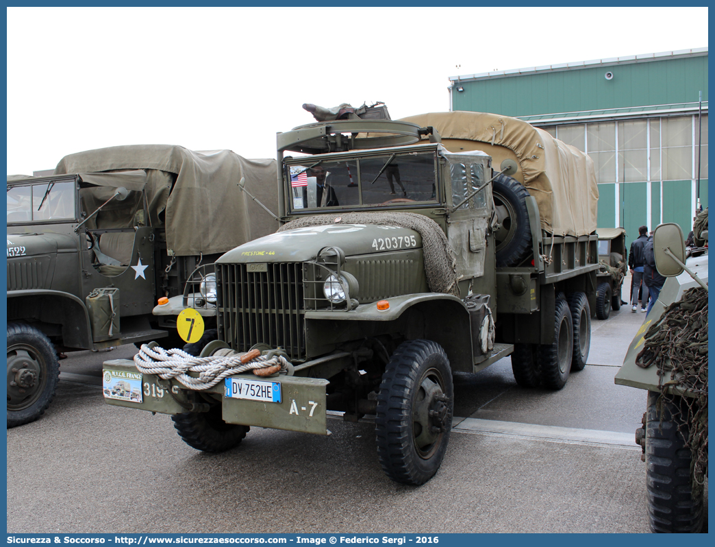 4203795
U.S. Army
GMC CCKW Open Cab
Parole chiave: U.S.;US;Army;GMC;CCKW