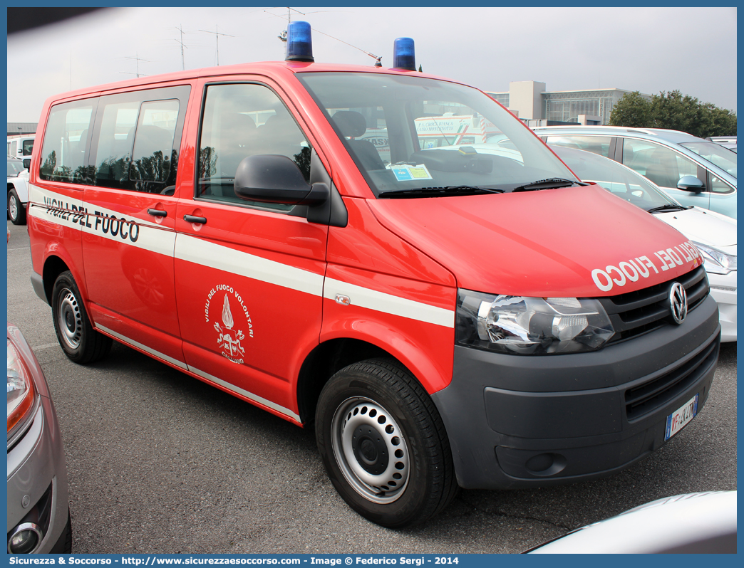 VF 4K4TN
Vigili del Fuoco Volontari Calliano
Volkswagen Transporter T5 restyling
Parole chiave: VF;V.F.;Vigili del Fuoco;Vigili;Fuoco;Corpo;Volontari;Calliano;Volkswagen;Transporter;T5