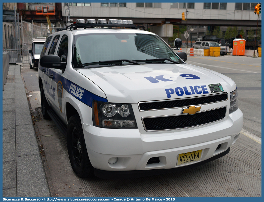 53762
United States of America
Port Authority of
New York and New Jersey Police
Chevrolet Suburban X generation
K 9 Unit
Parole chiave: USA;U.S.A.;United;States;of;America;Port;Authority;of;New;York;and;New;Jersey;Police;Chevrolet;Suburban;K9;K;9