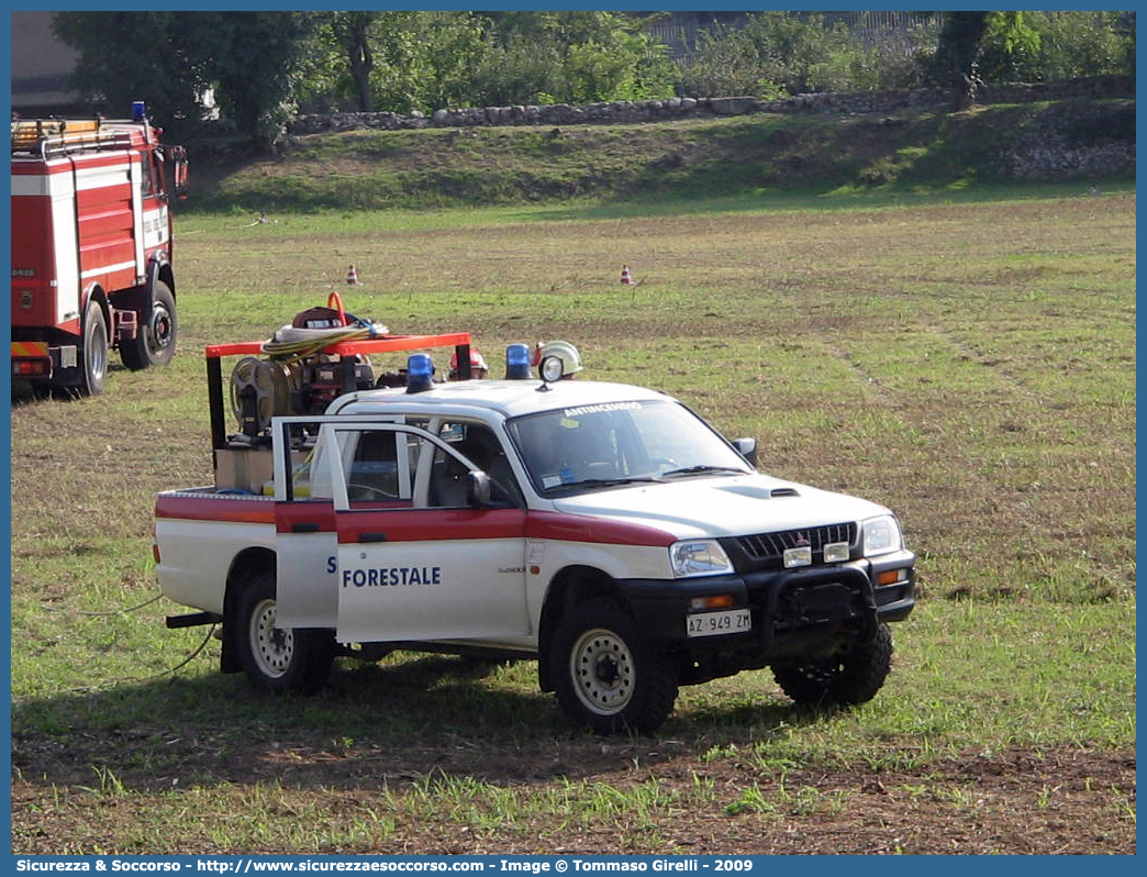 603
Regione Veneto
Servizio Forestale Regionale
Mitsubishi L200 III serie
Antincendio
Parole chiave: Regione;Veneto;Servizio;Forestale;Regionale;Mitsubishi;L200