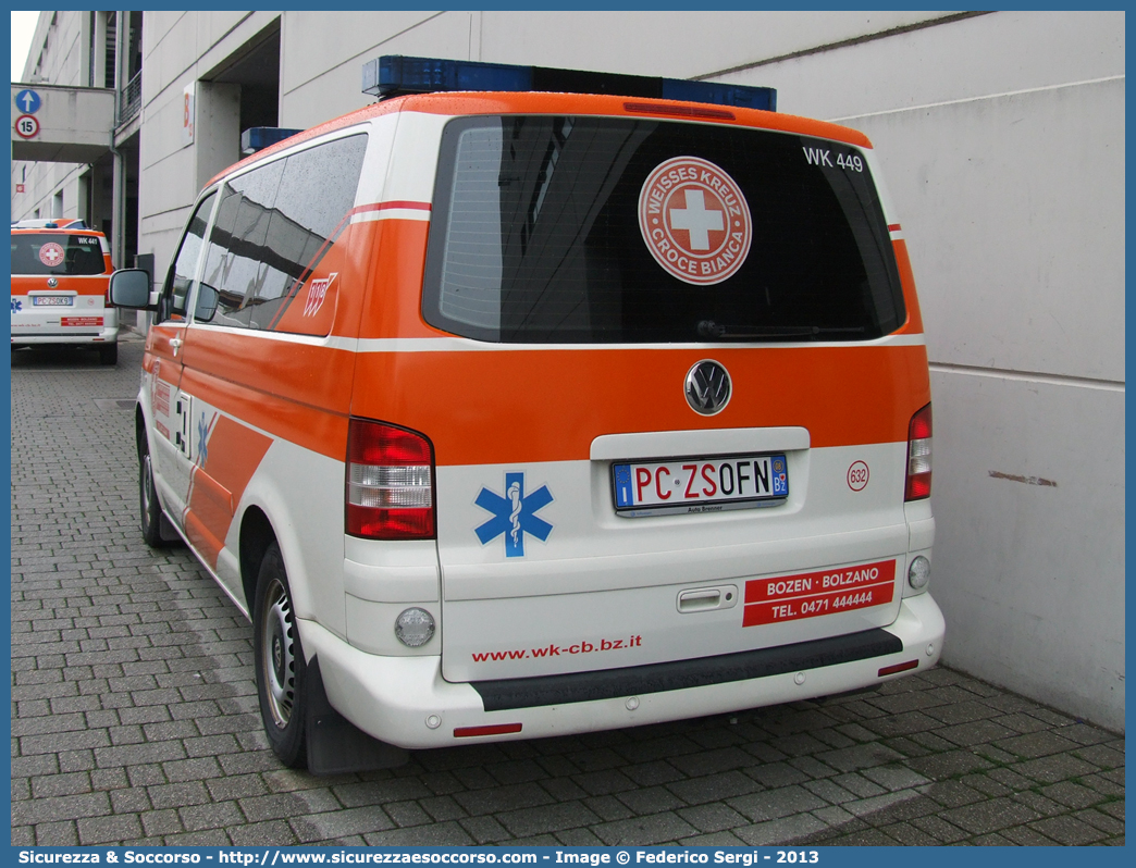 632 (WK 449)
Croce Bianca - Weisses Kreuz
Sezione Bolzano - Sektion Bozen
Volkswagen Transporter T5
Parole chiave: Croce Bianca;Weisses Kreuz;WK;Sezione;Bolzano;Sektion;Bozen;Volkswagen;Transporter;T5