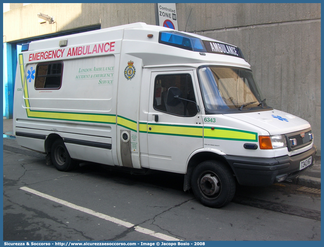 6343
United Kingdom of Great Britain and Northern Ireland
London Ambulance Service
LDV Convoy
Parole chiave: United;Kingdom;Great;Britain;Northern;Ireland;London;Ambulance;Service;LDV;Convoy