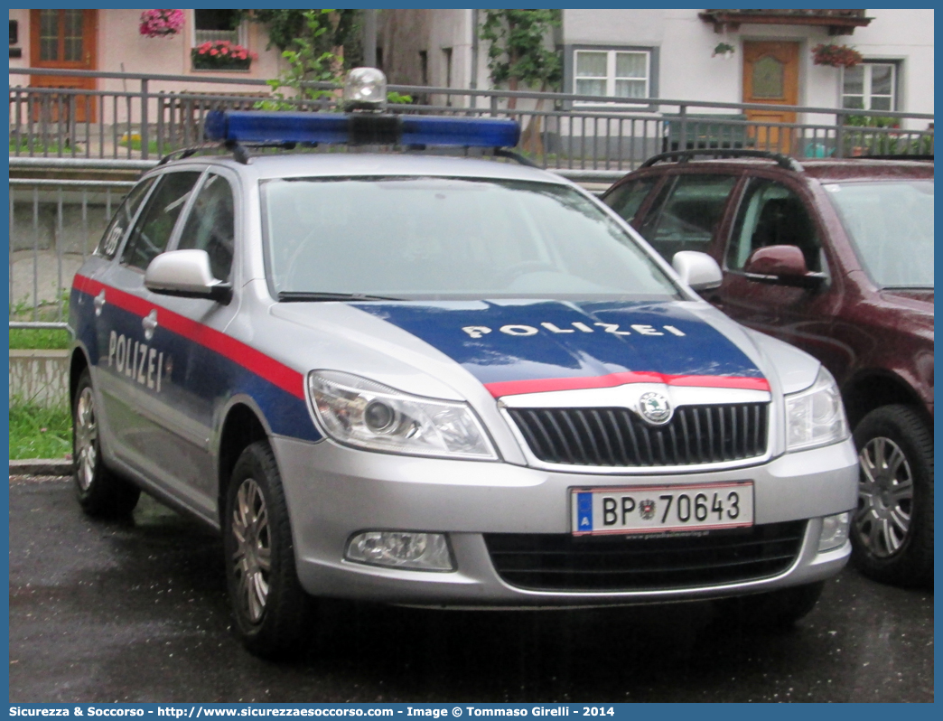 BP 70643
Republik Österreich
Polizei
Škoda Octavia Wagon III generation
Parole chiave: Republik;Österreich;Polizei;Skoda;Octavia;Wagon