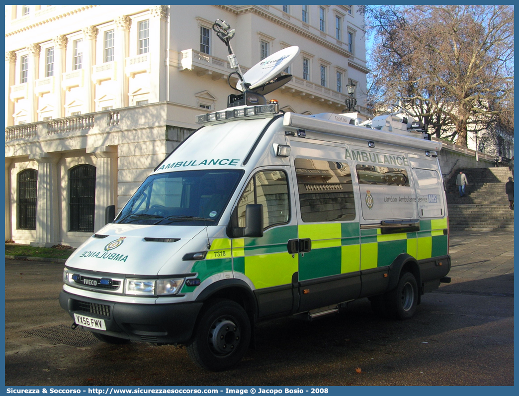 7318
United Kingdom of Great Britain and Northern Ireland
London Ambulance Service
Iveco Daily III generation
Incident Command Unit
Parole chiave: United;Kingdom;Great;Britain;Northern;Ireland;London;Ambulance;Service;Iveco;Daily;ICU;I.C.U.;Incident;Command;Unit