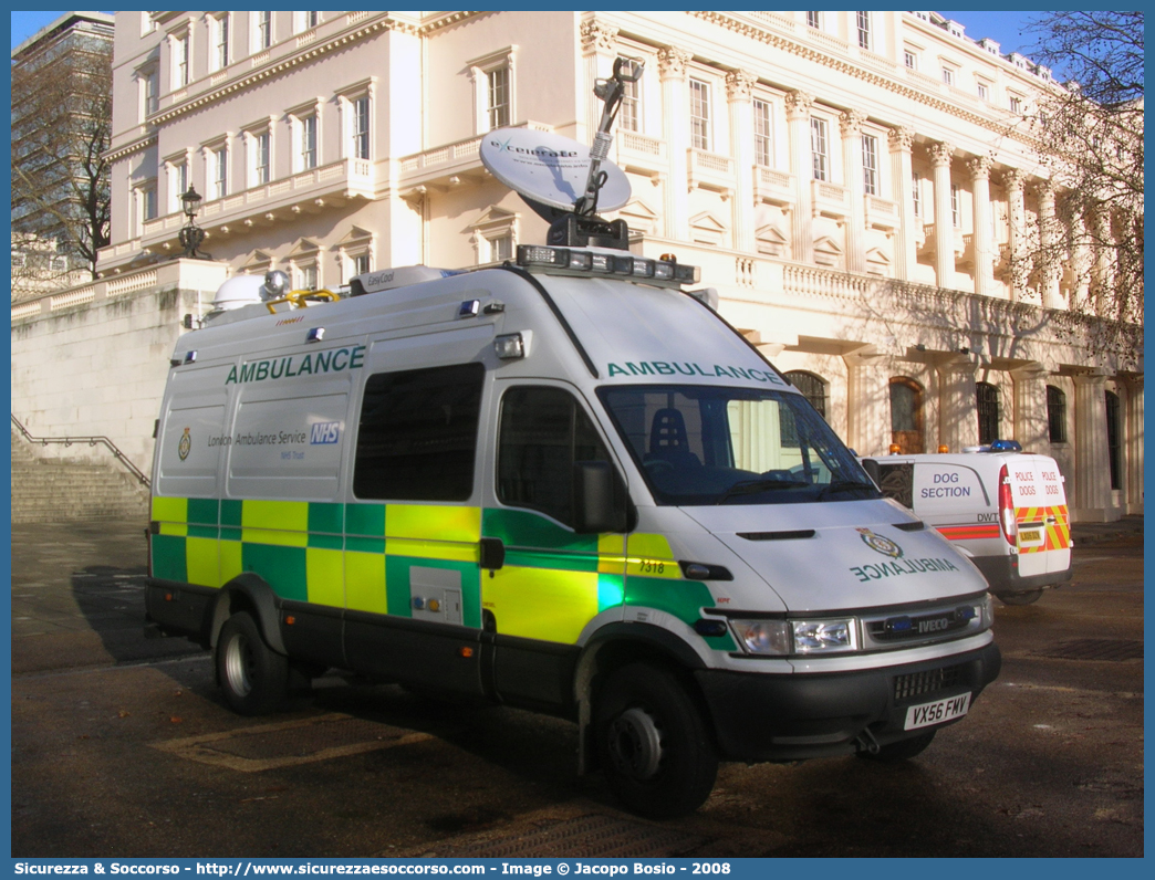 7318
United Kingdom of Great Britain and Northern Ireland
London Ambulance Service
Iveco Daily III generation
Incident Command Unit
Parole chiave: United;Kingdom;Great;Britain;Northern;Ireland;London;Ambulance;Service;Iveco;Daily;ICU;I.C.U.;Incident;Command;Unit