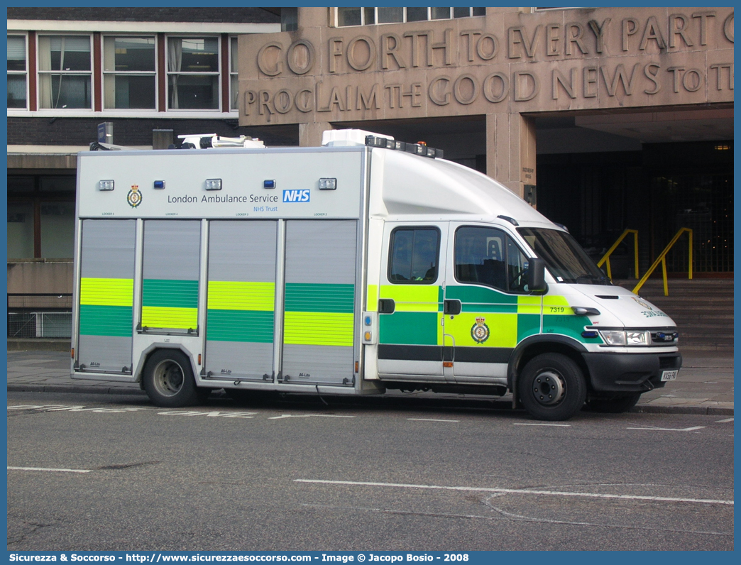 7319
United Kingdom of Great Britain and Northern Ireland
London Ambulance Service
Iveco Daily III generation
Hazardous Area Response Team
Parole chiave: United;Kingdom;Great;Britain;Northern;Ireland;London;Ambulance;Service;Iveco;Daily;HART;H.A.R.T.;Hazardous;Area;Response;Team