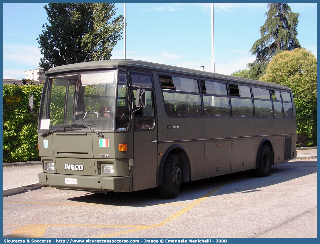 AM 5468
Aeronautica Militare Italiana
Iveco 370 Turbo

Parole chiave: AMI;A.M.I.;Aeronautica;Militare;Italiana;Iveco;370