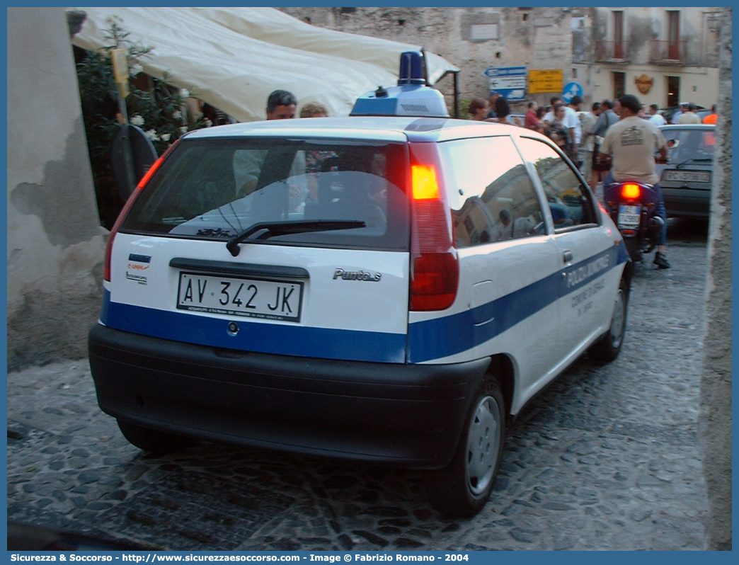 -
Polizia Municipale
Comune di Gerace
Fiat Punto I serie
Parole chiave: Polizia;Locale;Municipale;Gerace;Fiat;Punto