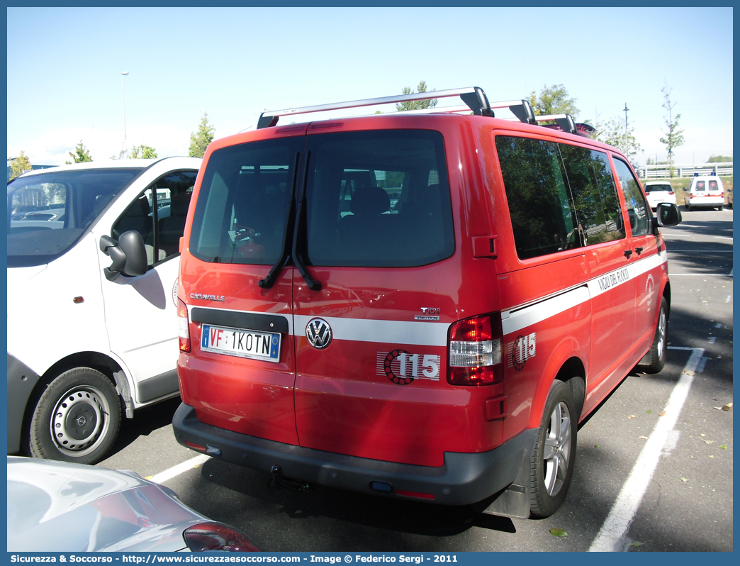 VF 1K0TN
Corpo Vigili del Fuoco Volontari Romeno
Volkswagen Transporter T5 restyling
Parole chiave: VF;V.F.;Vigili del Fuoco;Vigili;Fuoco;Volontari;Romeno;Volkswagen;Transporter;T5