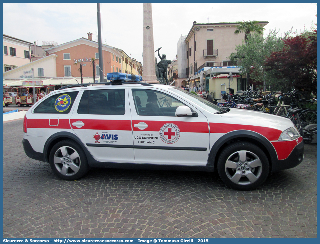 CRI 884AA
Croce Rossa Italiana
Bardolino Baldo Garda (VR)
Skoda Octavia Wagon Scout II serie
(variante)
Parole chiave: CRI;C.R.I.;Croce Rossa Italiana;Automedica;Auto Medica;Automedicalizzata;Auto Medicalizzata;Skoda;Octavia;Wagon;Scout;Bardolino;Baldo;Garda;884AA