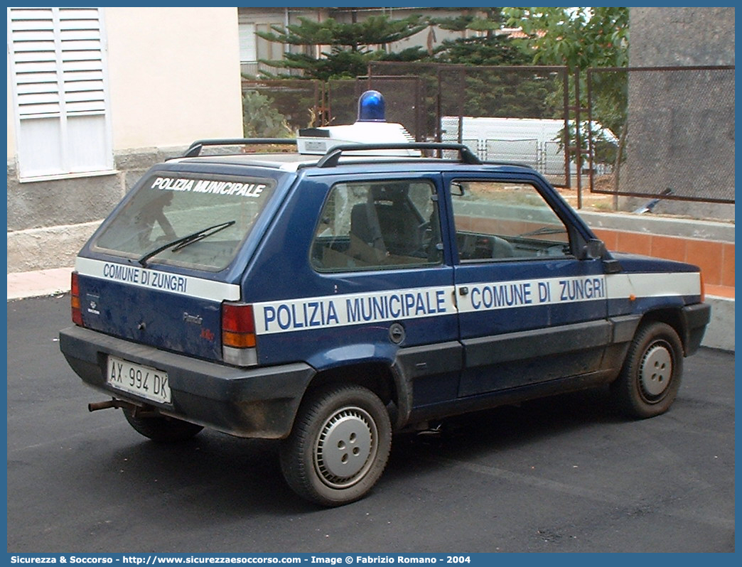 -
Polizia Municipale
Comune di Zungri
Fiat Panda II serie
Parole chiave: Polizia;Locale;Municipale;Zungri;Fiat;Panda