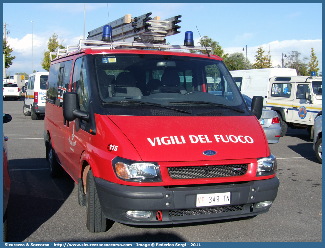 VF 3A9TN
Corpo Vigili del Fuoco Volontari Romagnano
Ford Transit III serie
Parole chiave: VF;V.F.;Vigili del Fuoco;Vigili;Fuoco;Volontari;Romagnano;Volkswagen;Ford;Transit