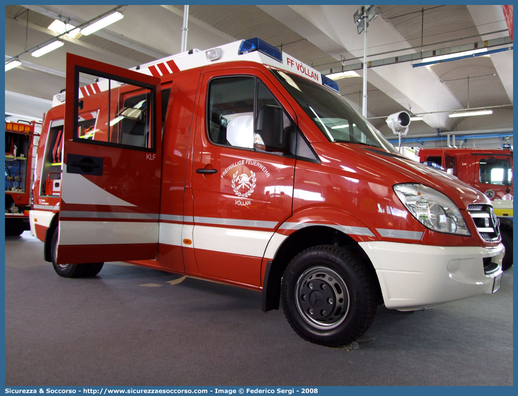 -
Vigili del Fuoco Volontari Foiana
Freiwillige Feuerwehr Völlan
Mercedes-Benz Sprinter II serie
Kofler Fahrzeugbau S.n.c.
Parole chiave: VF;VFV;V.F.;V.F.V.;Vigili;Fuoco;Volontari;Freiwillige;Feuerwehr;Foiana;Völlan;Mercedes;Benz;Sprinter;Kofler;Fahrzeugbau