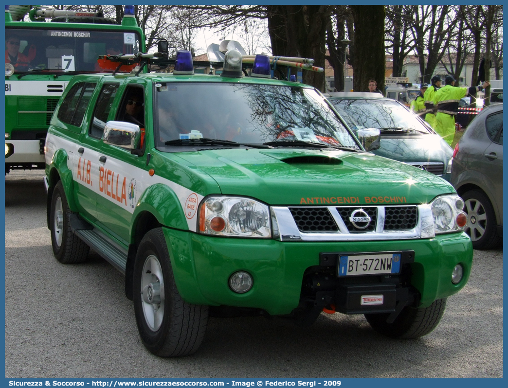 -
Corpo Volontari Antincendi Boschivi
Biella
Nissan Navara I serie restyling
(variante)
Parole chiave: Corpo;Volontari;Antincendi;Boschivi;AIB;A.I.B.;Piemonte;Biella;Nissan;Navara