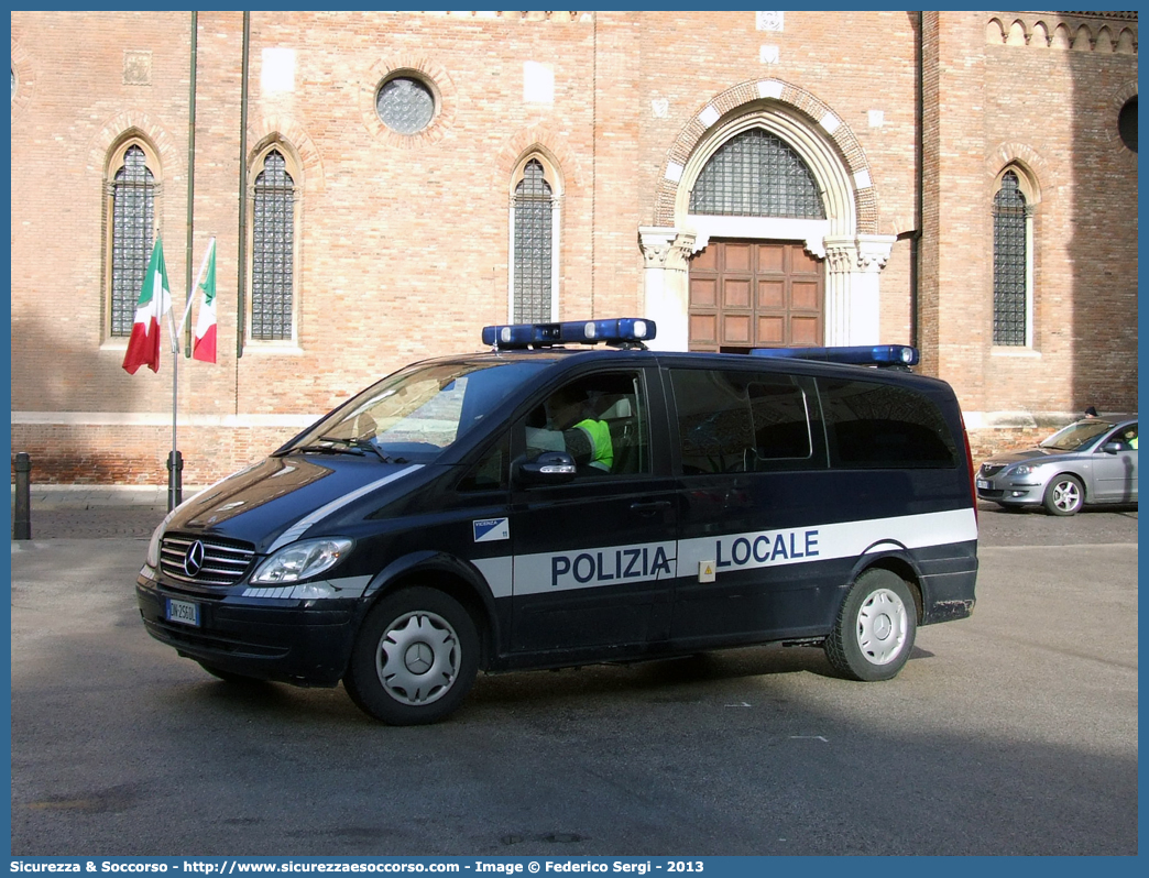 -
Polizia Locale
Comune di Vicenza
Mercedes Benz Classe V II serie
Parole chiave: Polizia;Locale;Municipale;Vicenza;Mercedes Benz;Viano