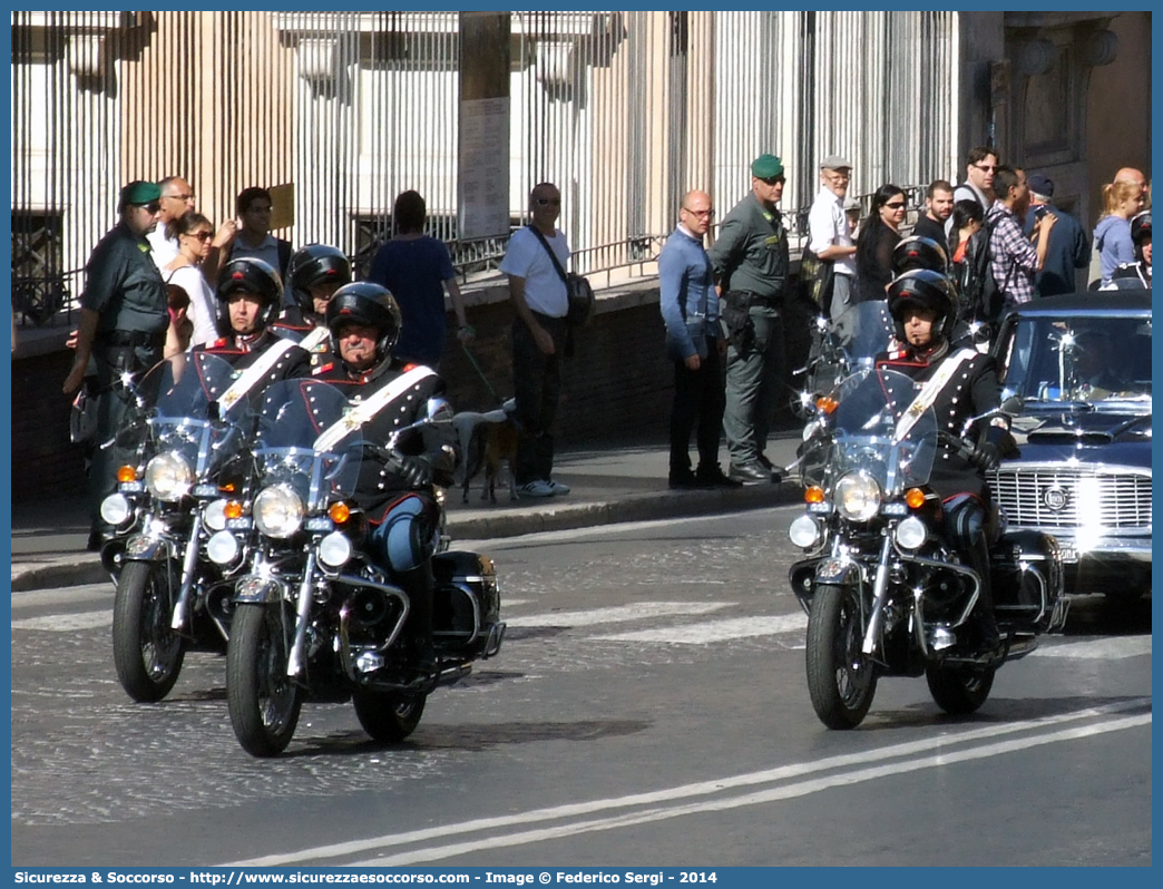 -
Arma dei Carabinieri
Reggimento Corazzieri
Moto Guzzi California Vintage
Parole chiave: CC;C.C.;Arma;Carabinieri;Reggimento;Corazzieri;Moto;Guzzi;California;Vintage