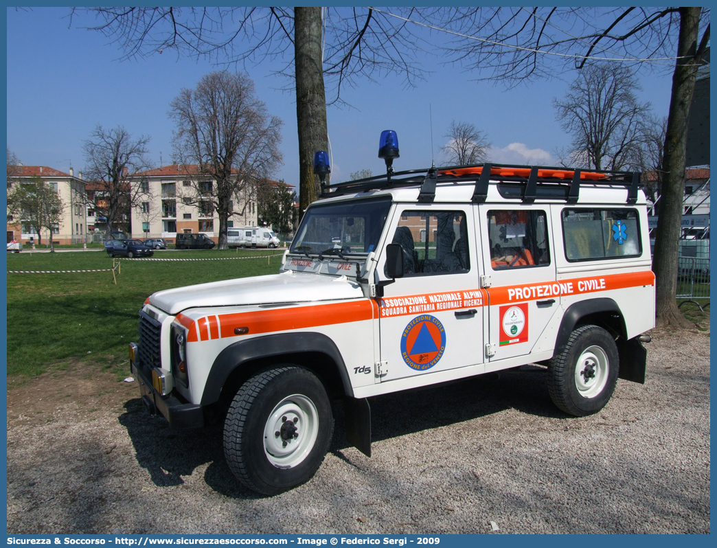 -
Associazione Nazionale Alpini
Squadra Sanitaria
Land Rover Defender 110
Parole chiave: ANA;A.N.A.;Associazione;Nazionale;Alpini;Squadra;Sanitaria;Land;Rover;Defender;110