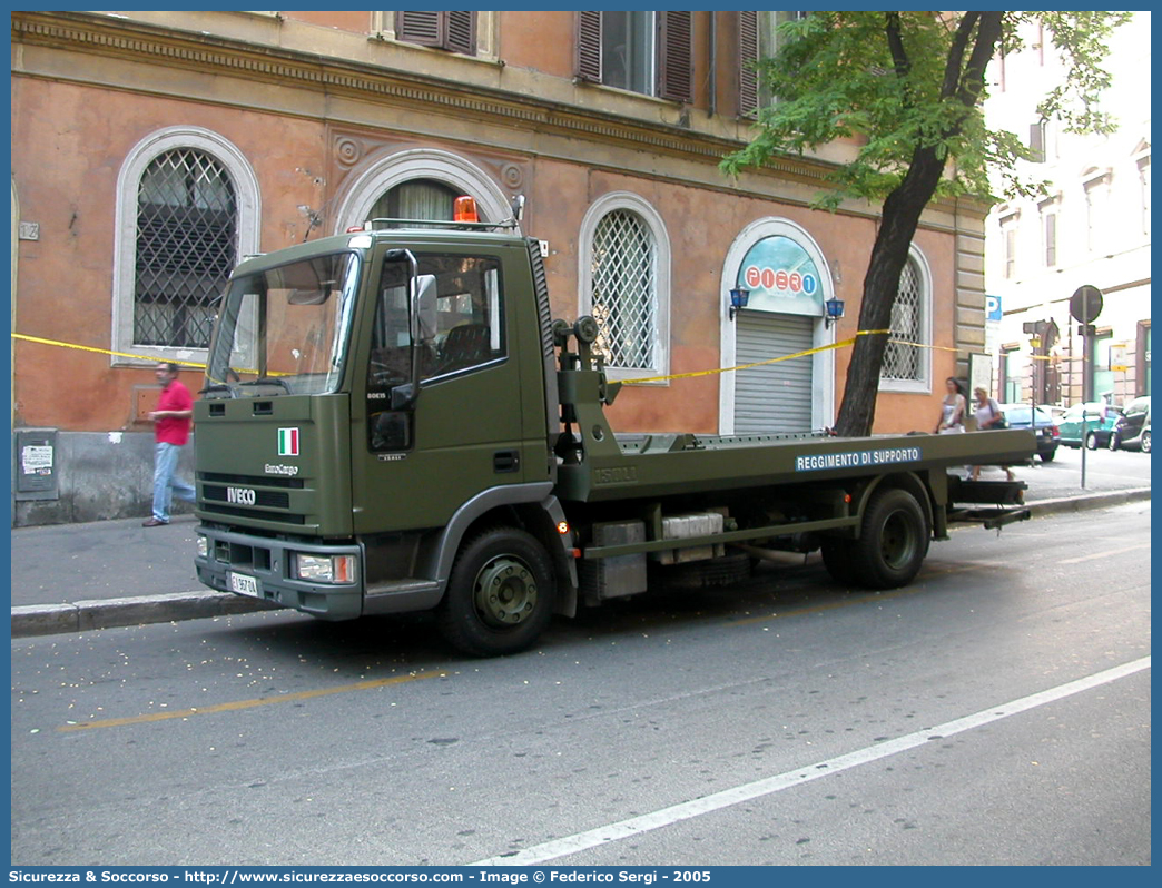 EI 967DA
Esercito Italiano
Iveco EuroCargo 80E15 I serie
Reggimento di Supporto
Allestitore Isoli S.p.A.
Parole chiave: EI;E.I.;Esercito;Italiano;Mezzi;da;Cantiere;Trasporto;Materiali;Supporto;Logistico;Iveco;EuroCargo;80E15;Carroattrezzi;Carro;Attrezzi;Isoli;967DA