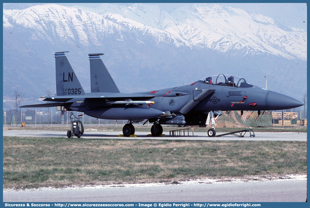 91-0325
United States of America
United States Air Force
McDonnell Douglas F-15E Strike Eagle
Parole chiave: USA;U.S.A.;United;States;America;Air;Force;USAF;U.S.A.F.;McDonnell;Douglas;F-15E;F15E;Strike;Eagle;91;0325