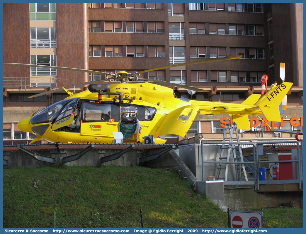 I-FNTS
118 Regione Lombardia
EuroCopter EC145
Base di Brescia
Parole chiave: 118;SSUEm;S.S.U.Em.;AREU;A.R.E.U.;Lombardia;Brescia;EuroCopter;EC145;EC;145;I-FNTS;Elicottero;Elisoccorso