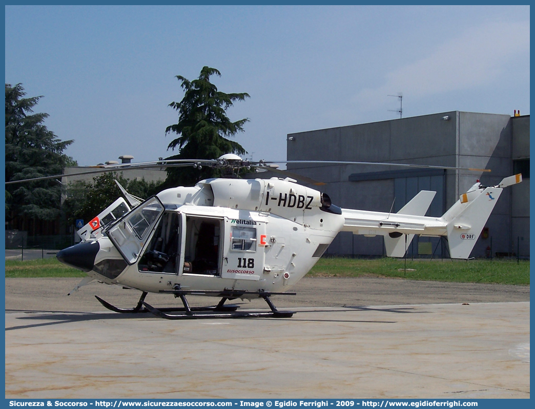 I-HDBZ
118 Regione Emilia Romagna
EuroCopter BK117C1
Base di Parma
Parole chiave: 118;Emilia Romagna;Parma;EuroCopter;BK117;BK;117;I-HDBZ;Elicottero;Elisoccorso