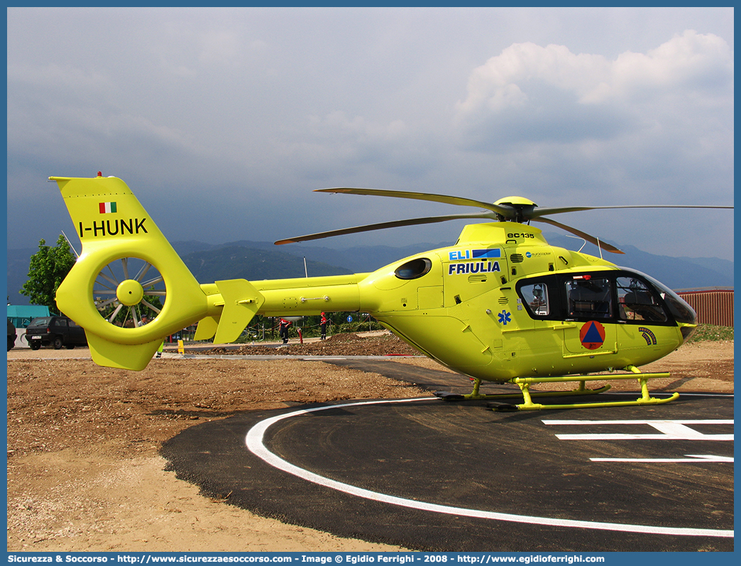 I-HUNK
Sistema Regionale Antincendio Boschivo
Regione Friuli Venezia Giulia
Eurocopter EC135T2
Parole chiave: PC;P.C.;Protezione;Civile;Friuli;Venezia Giulia;Eurocopter;EC135T2;EC135;t2