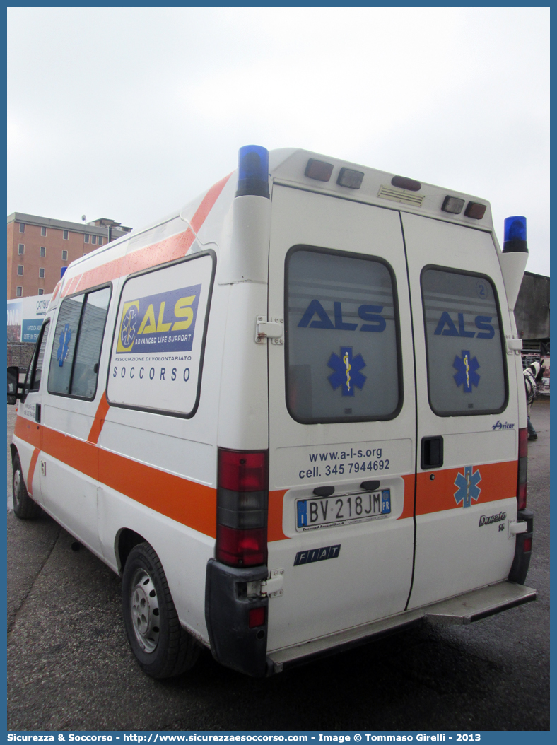 2
ALS Soccorso Onlus
Fiat Ducato II serie
Allestitore Aricar S.p.A.
Parole chiave: ALS;Soccorso;Fiat;Ducato;Ambulanza;Aricar