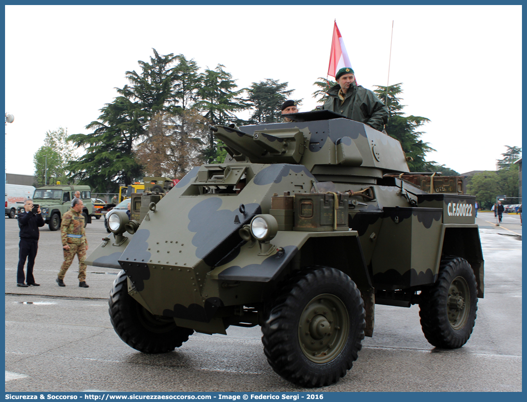 C.F. 60022
Canadian Army
Armée Canadienne
General Motors Fox Armoured Car CMP
Parole chiave: Canadian;Army;Armée;Canadienne;General;Motors;Fox;Armoured;Car;CMP