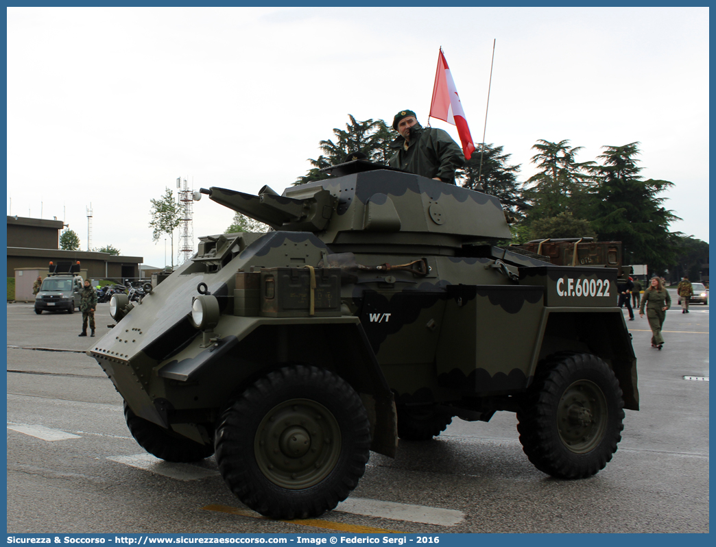 C.F. 60022
Canadian Army
Armée Canadienne
General Motors Fox Armoured Car CMP
Parole chiave: Canadian;Army;Armée;Canadienne;General;Motors;Fox;Armoured;Car;CMP