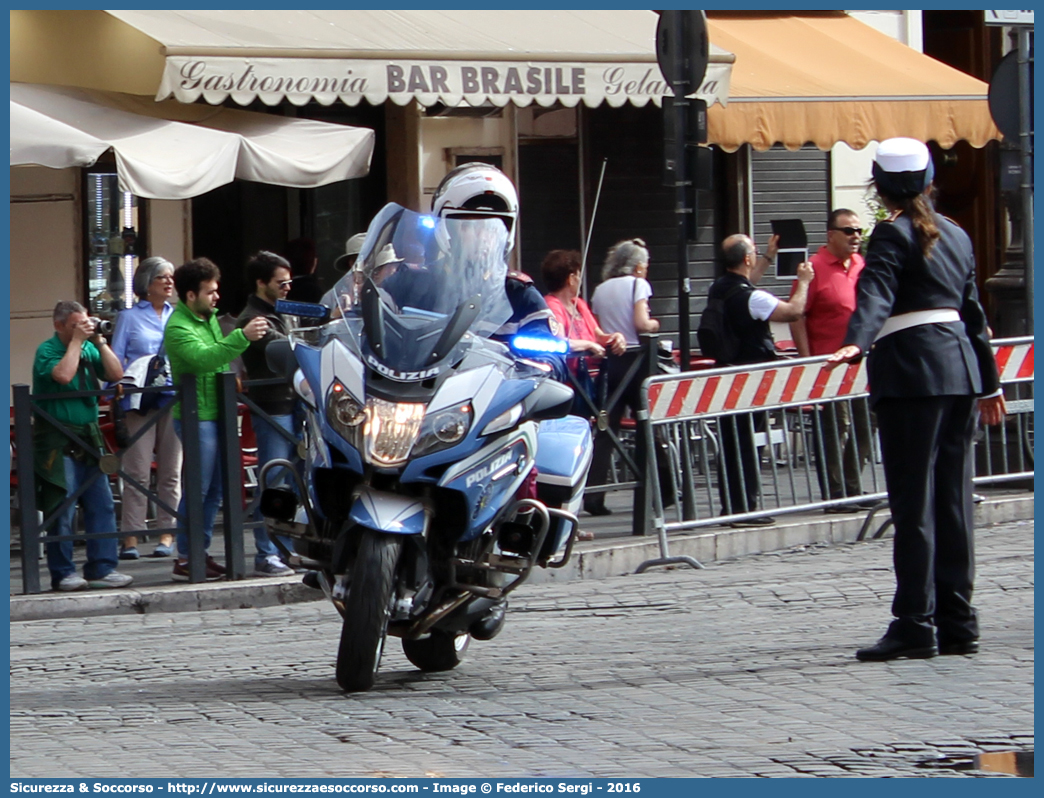 -
Polizia di Stato
Polizia Stradale
Bmw R1200RT III serie
Allestitore Carrozzeria Marazzi S.r.l.
Parole chiave: PS;P.S.;Polizia;di;Stato;Stradale;BMW;R1200;RT;R;1200;RT;R;RT;Marazzi