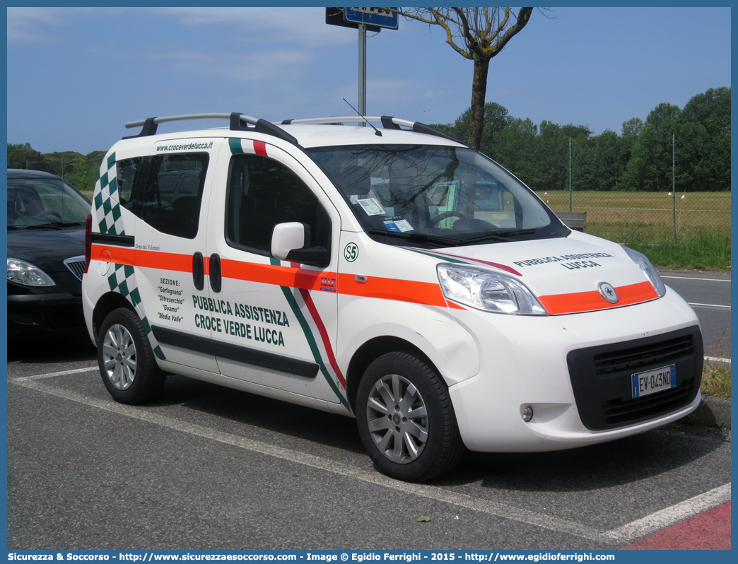 S5
P.A. Croce Verde Lucca
Fiat Qubo
Allestitore MAF S.n.c.
Parole chiave: P.A.;Croce;Verde;Lucca;Fiat;Qubo;MAF;M.A.F.;Mariani;Alfredo;Figlio