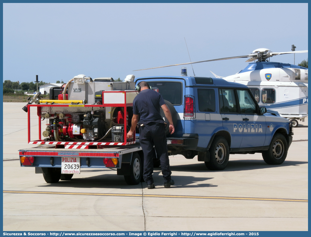 Polizia E1820
Polizia di Stato
Reparto Volo
Land Rover Discovery II serie
Parole chiave: PS;P.S.;Polizia;di;Stato;Polizia;Pubblica;Sicurezza;Reparto;Volo;Land;Rover;Discovery