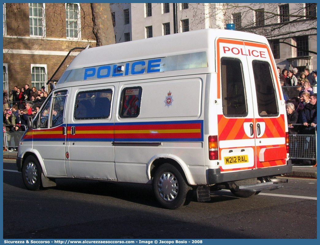 -
United Kingdom of Great Britain and Northern Ireland
Derbyshire Police
Ford Transit II generation I restyling
Parole chiave: UK;United;Kingdom;Great;Britain;Northern;Ireland;Derbyshire;Police;Ford;Transit