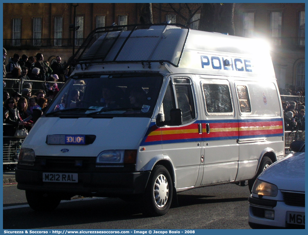 -
United Kingdom of Great Britain and Northern Ireland
Derbyshire Police
Ford Transit II generation I restyling
Parole chiave: UK;United;Kingdom;Great;Britain;Northern;Ireland;Derbyshire;Police;Ford;Transit