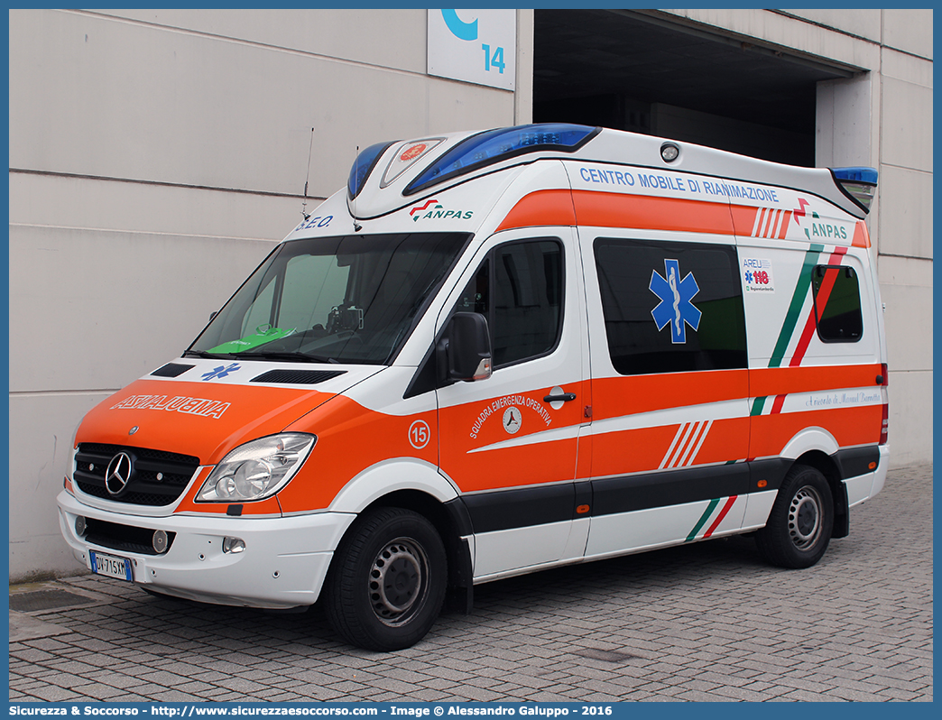 15
Squadra Emergenza Operativa
P.A. Onlus
Mercedes Benz Sprinter II serie
Allestitore Ambulanz Mobile GmbH
Parole chiave: Squadra;Emergenza;Operativa;SEO;S.E.O.;Mercedes;Benz;Sprinter;Ambulanz;Mobile