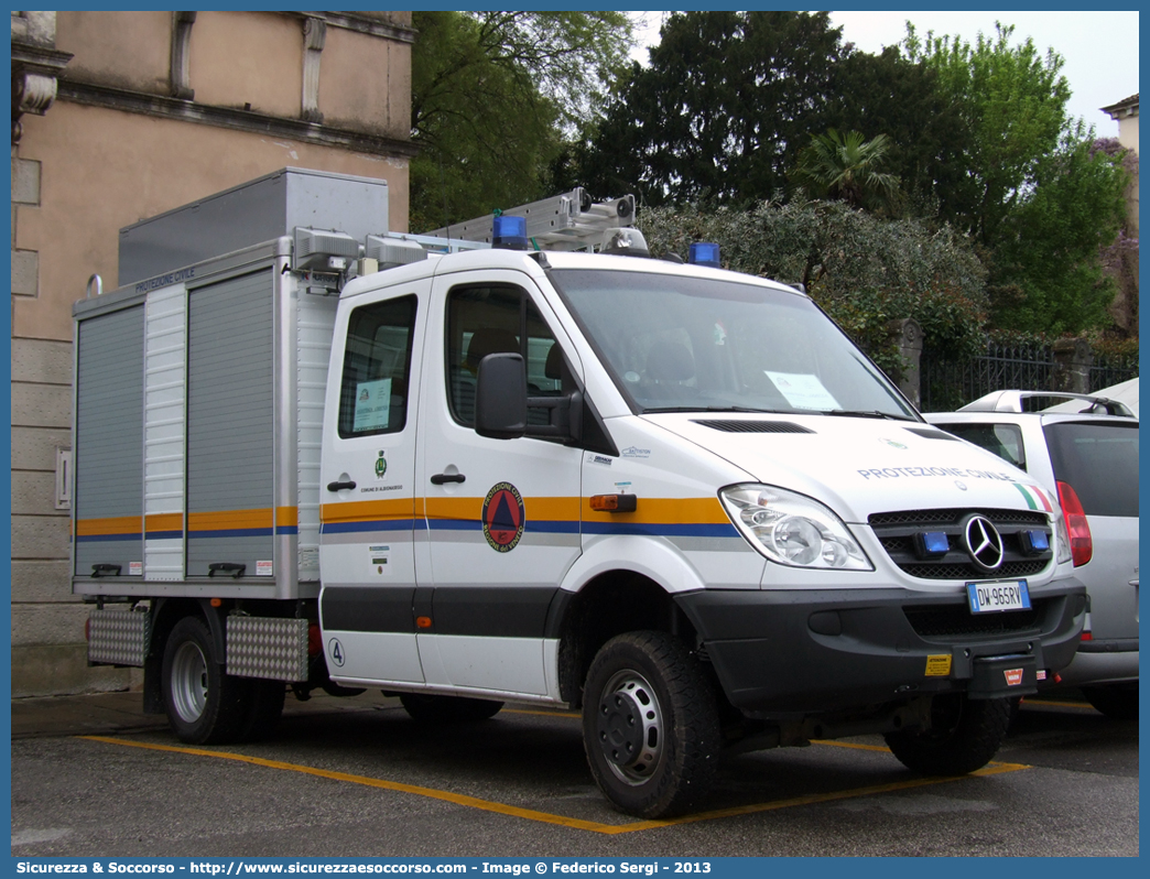 4
Protezione Civile
Comune di Albignasego
Mercedes Benz Sprinter II serie
Allestitore Carrozzeria Battiston
Parole chiave: PC;P.C.;Protezione;Civile;Albignasego;Mercedes;Benz;Sprinter;Battiston