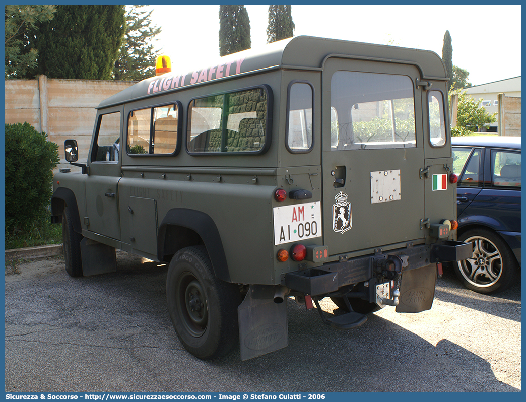 AM AI090
Aeronautica Militare Italiana
Sicurezza Volo
Land Rover Defender 110
Parole chiave: AMI;A.M.I.;Aeronautica;Militare;Italiana;Servizio;Antincendio;Land;Rover;Defender;110;Sicurezza;Volo