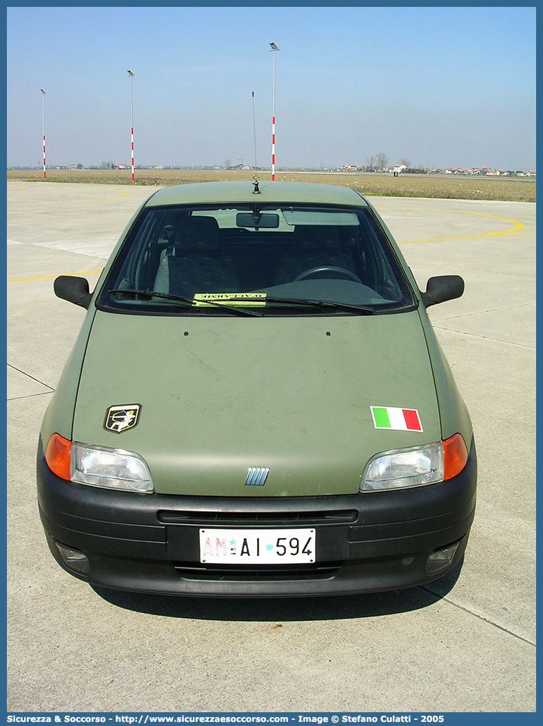 AM AI594
Aeronautica Militare Italiana
Fiat Punto I serie
Parole chiave: A.M.I.;AMI;Aeronautica;Militare;Italiana;Fiat;Punto