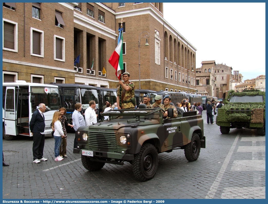 AM AI261
Aeronautica Militare Italiana
Land Rover Defender 90
Parole chiave: AMI;A.M.I.;Aeronautica;Militare;Italiana;Land;Rover;Defender;90;AI261