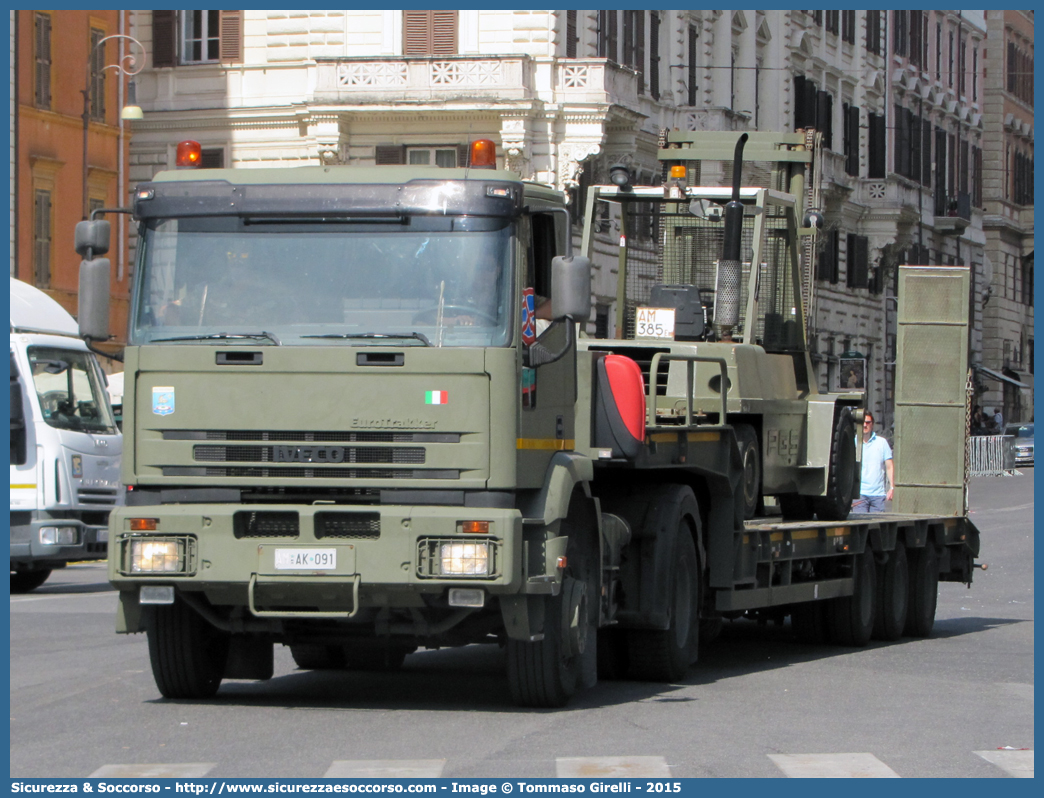 AM AK091
Aeronautica Militare Italiana
Iveco EuroTrakker 400E42
Parole chiave: AMI;A.M.I.;Aeronautica;Militare;Italiana;Iveco;EuroTrakker;400E42