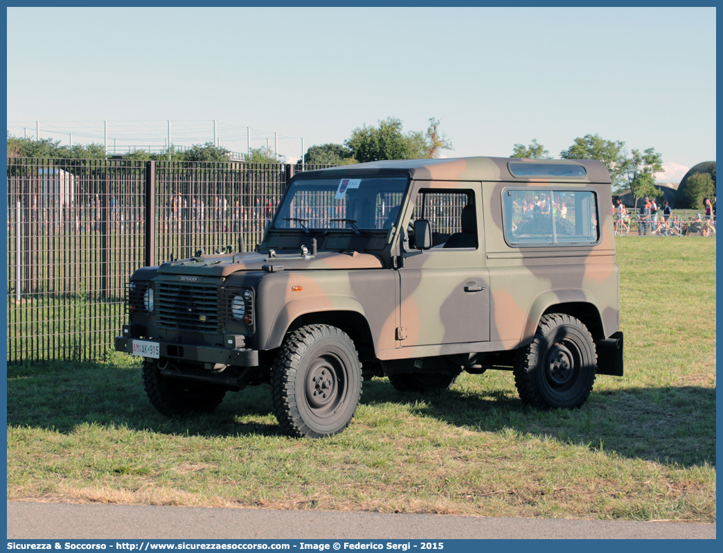 AM AK915
Aeronautica Militare Italiana
Land Rover Defender 90
Parole chiave: A.M.I.;AMI;Aeronautica;Militare;Italiana;Land Rover;Defender;90