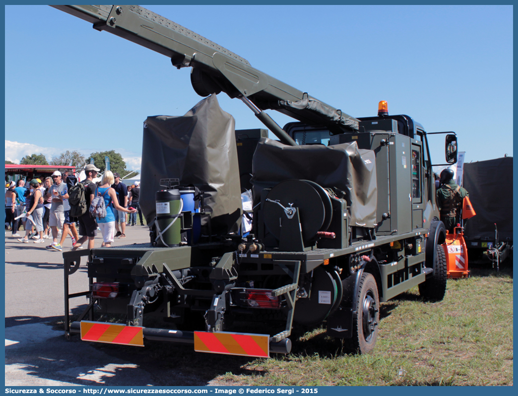 -
Aeronautica Militare Italiana
Nucleo C.B.R.N.
Bremach T-Rex
Allestitore Cristanini S.p.A.
Parole chiave: AM;A.M.I.;AMI;Aeronautica;Militare;Italiana;Nucleo;C.B.R.N.;CBRN;NBCR;N.B.C.R.;Bremach;T-Rex;TRex;T;Rex;Cristanini