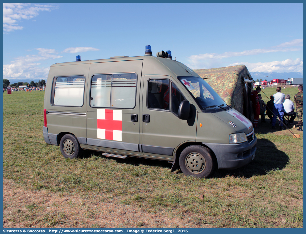 AM CC193
Aeronautica Militare Italiana
Servizio Sanitario
Fiat Ducato II serie restyling
Allestitore Bollanti S.r.l.
Parole chiave: AMI;A.M.I.;Aeronautica;Militare;Italiana;Servizio;Sanitario;Fiat;Ducato;Bollanti