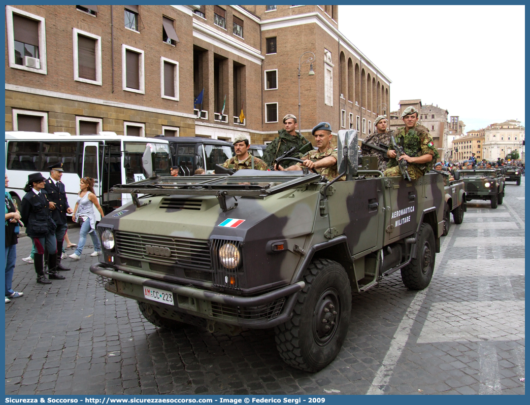 AM CC223
Aeronautica Militare Italiana
Iveco VM90T
Parole chiave: AMI;A.M.I.;Aeronautica;Militare;Italiana;Iveco;VM;90;VM90