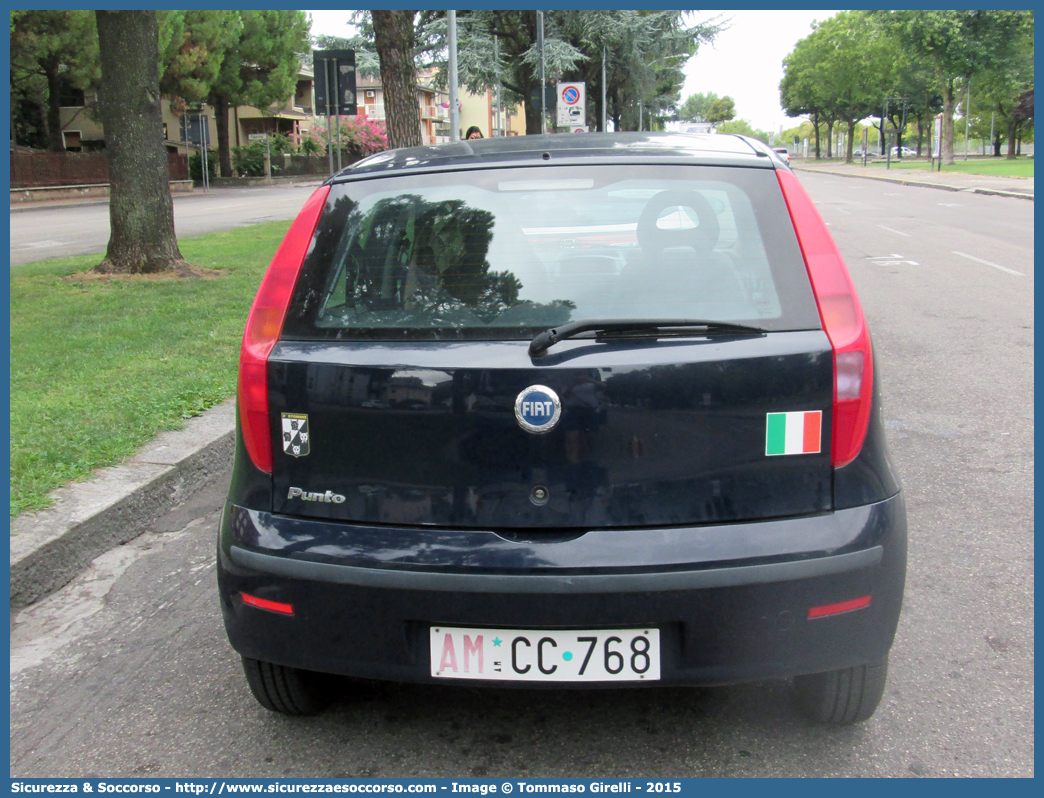 AM CC768
Aeronautica Militare Italiana
Fiat Punto III serie
Parole chiave: A.M.I.;AMI;Aeronautica;Militare;Italiana;Fiat;Punto