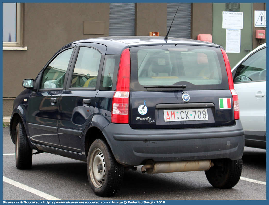 AM CK708
Aeronautica Militare Italiana
Fiat Nuova Panda 4x4 I serie
Parole chiave: A.M.I.;AMI;Aeronautica;Militare;Italiana;Fiat;Nuova;Panda;4x4